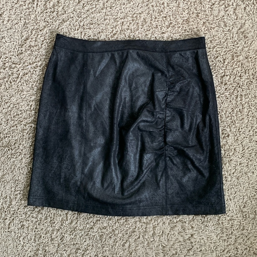 VEGAN LEATHER Free People black size medium straight/pencil mini skirt